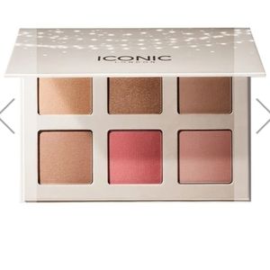 Iconic London Blaze Chaser Face Pallette